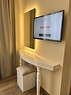 Miss Cleopatra Hotel