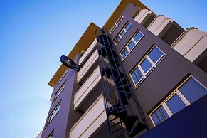 Miss Cleopatra Hotel