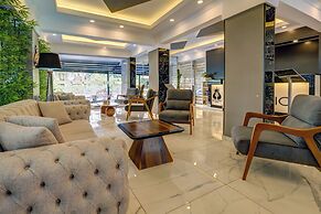 Miss Cleopatra Hotel