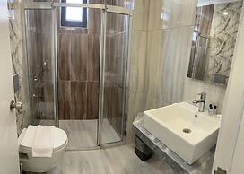 Miss Cleopatra Hotel