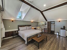 Cartier Mansion B&B
