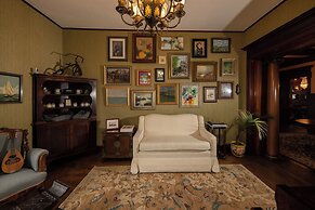 Cartier Mansion B&B
