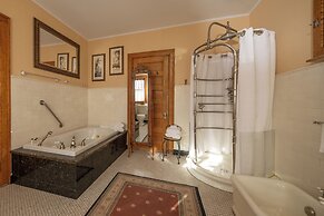 Cartier Mansion B&B