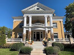 Cartier Mansion B&B