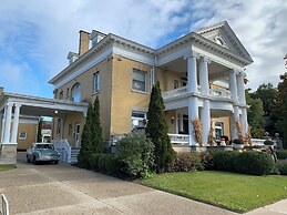 Cartier Mansion B&B