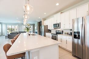 Encore Resort and Water Park At Reunion by Rentyl