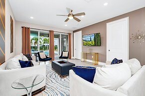 Encore Resort and Water Park At Reunion by Rentyl