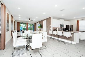 Encore Resort and Water Park At Reunion by Rentyl