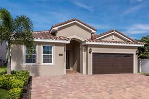 Encore Resort and Water Park At Reunion by Rentyl