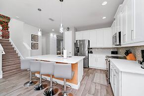 Encore Resort and Water Park At Reunion by Rentyl