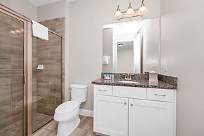 Encore Resort and Water Park At Reunion by Rentyl