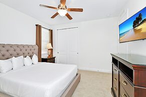 Encore Resort and Water Park At Reunion by Rentyl