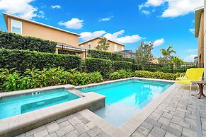 Encore Resort and Water Park At Reunion by Rentyl