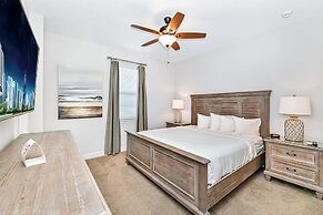 Encore Resort and Water Park At Reunion by Rentyl