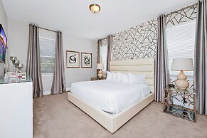 Encore Resort and Water Park At Reunion by Rentyl