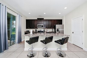 Encore Resort and Water Park At Reunion by Rentyl