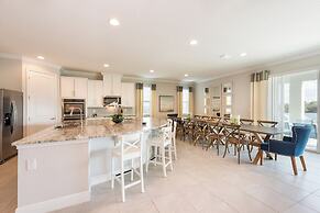 Encore Resort and Water Park At Reunion by Rentyl