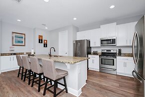 Encore Resort and Water Park At Reunion by Rentyl