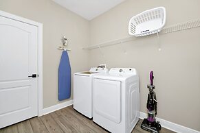 Encore Resort and Water Park At Reunion by Rentyl