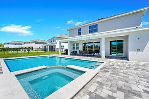 Encore Resort and Water Park At Reunion by Rentyl