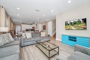 Encore Resort and Water Park At Reunion by Rentyl