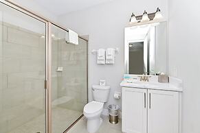 Encore Resort and Water Park At Reunion by Rentyl