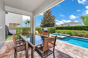 Encore Resort and Water Park At Reunion by Rentyl