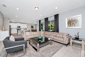 Encore Resort and Water Park At Reunion by Rentyl