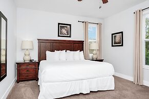 Encore Resort and Water Park At Reunion by Rentyl