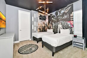 Encore Resort and Water Park At Reunion by Rentyl