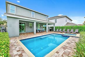 Encore Resort and Water Park At Reunion by Rentyl