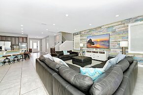 Encore Resort and Water Park At Reunion by Rentyl