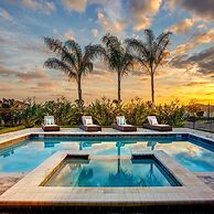 Encore Resort and Water Park At Reunion by Rentyl