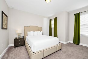 Encore Resort and Water Park At Reunion by Rentyl