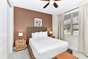 Encore Resort and Water Park At Reunion by Rentyl