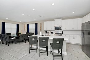 Encore Resort and Water Park At Reunion by Rentyl