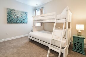 Encore Resort and Water Park At Reunion by Rentyl