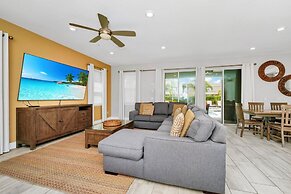 Encore Resort and Water Park At Reunion by Rentyl