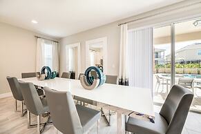 Encore Resort and Water Park At Reunion by Rentyl