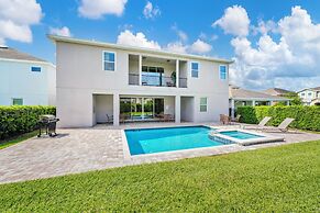 Encore Resort and Water Park At Reunion by Rentyl