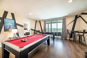 Encore Resort and Water Park At Reunion by Rentyl