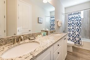 Encore Resort and Water Park At Reunion by Rentyl