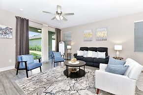 Encore Resort and Water Park At Reunion by Rentyl