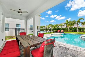 Encore Resort and Water Park At Reunion by Rentyl