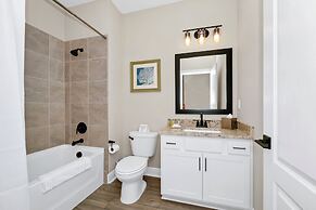 Encore Resort and Water Park At Reunion by Rentyl