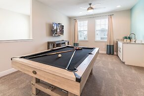 Encore Resort and Water Park At Reunion by Rentyl