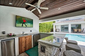 Encore Resort and Water Park At Reunion by Rentyl