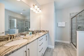 Encore Resort and Water Park At Reunion by Rentyl