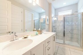 Encore Resort and Water Park At Reunion by Rentyl