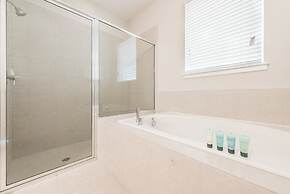 Encore Resort and Water Park At Reunion by Rentyl